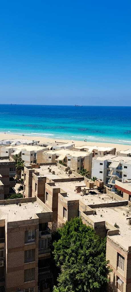 شقة مصيف بغرفتين في العجمي بالهانوفيل على بعد مشوار قصير من البحر